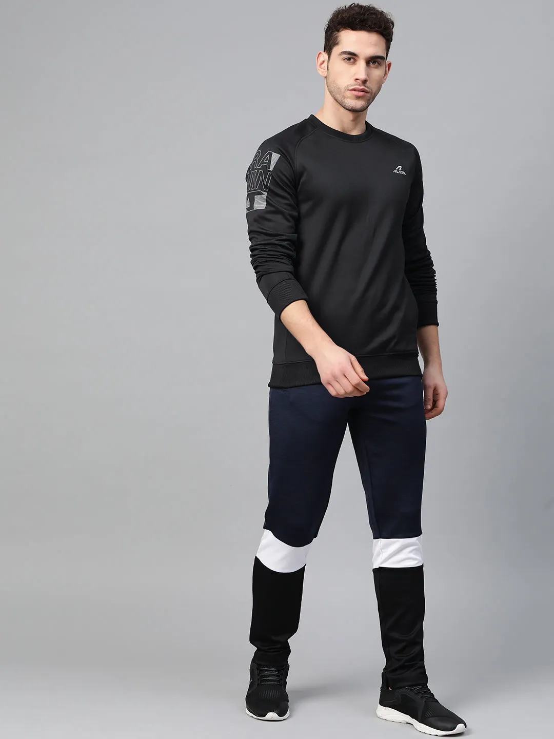 Alcis Men Black Solid Training Sweatshirt with Printed Detail