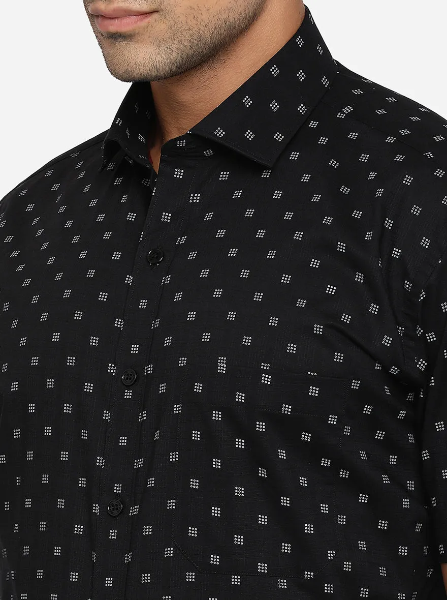 Black & White Printed Regular Fit Formal Shirt | JadeBlue