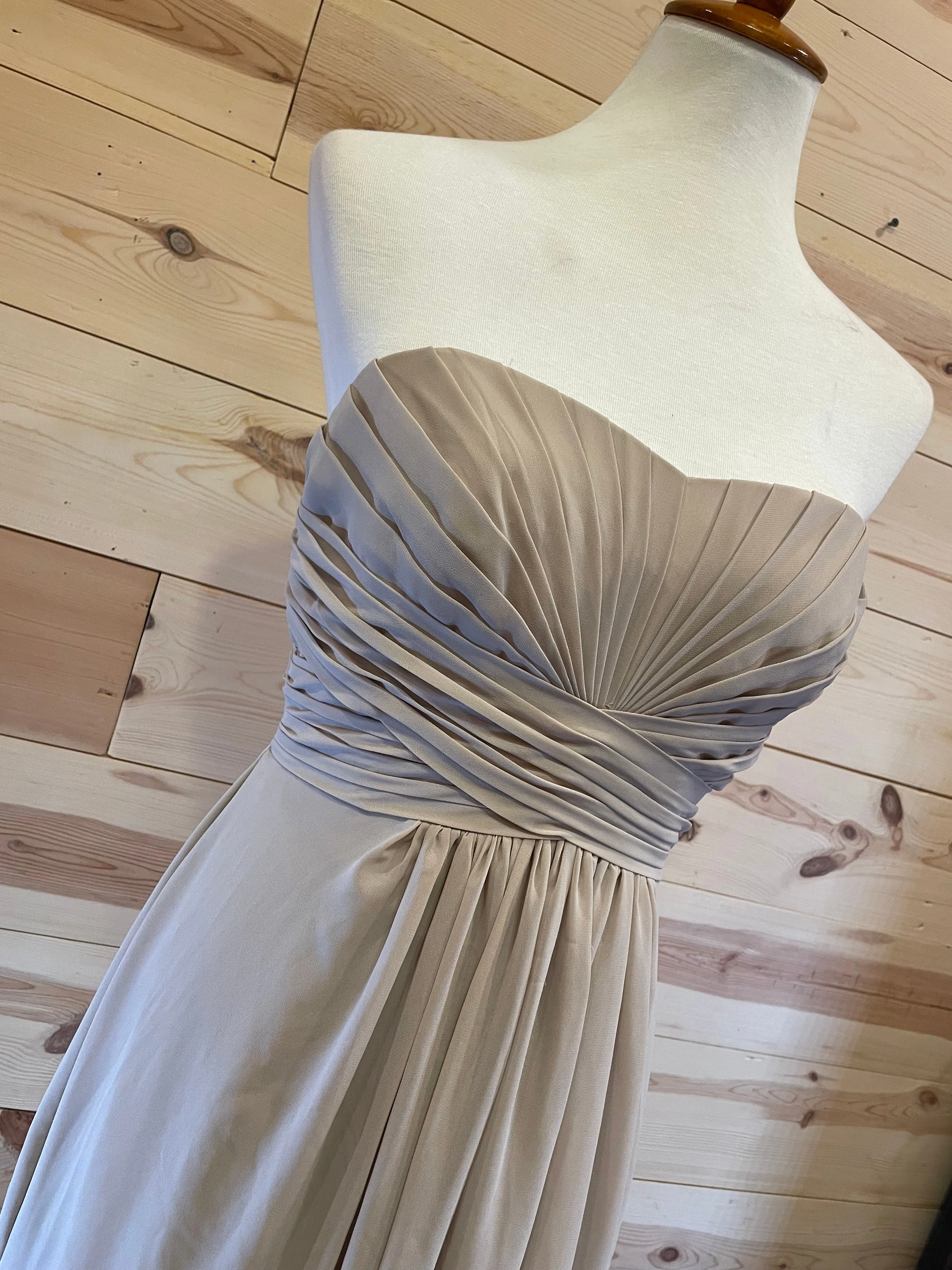 Davids Bridal Strapless Pleated Long Dress Womens size 10 Formal, Bridal